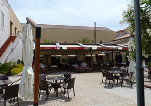 Veranda and internal courtyard